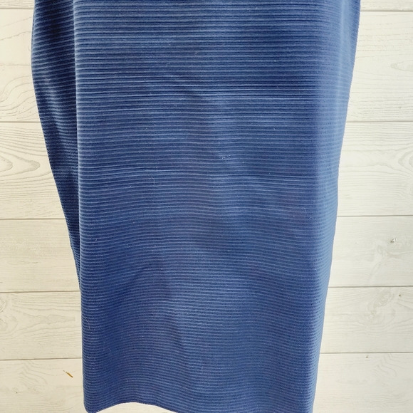 Piazza Sempione Shift Dress - Picture 4 of 10